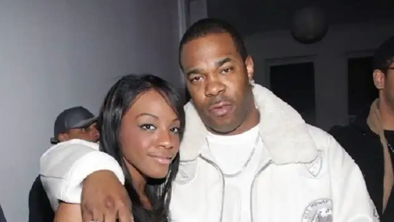 Busta Rhymes with his high school girlfriend Joanne Wood. They share 3 kids together with the first child being born in 1993. spritelybud.com 