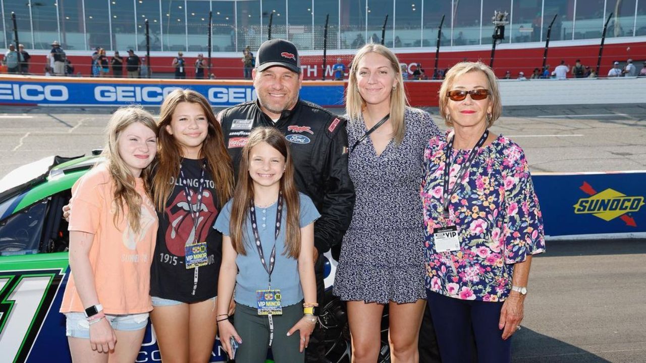 Ryan Newman and his former wife divorced in 2020 after a 17-year-long marriage. They share 2 daughters together. spritelybud.com