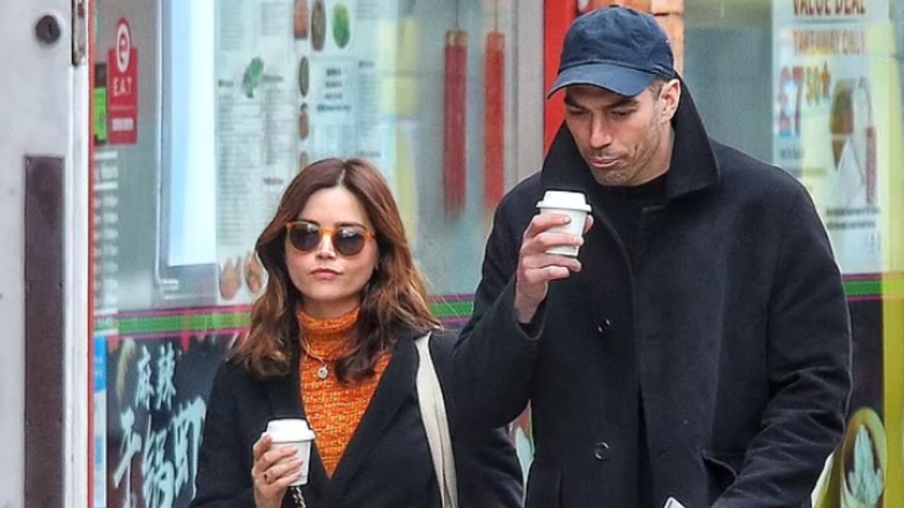 Jenna Coleman doesn't have a husband but she is currently dating, Jamie Childs. spritelybud.com
